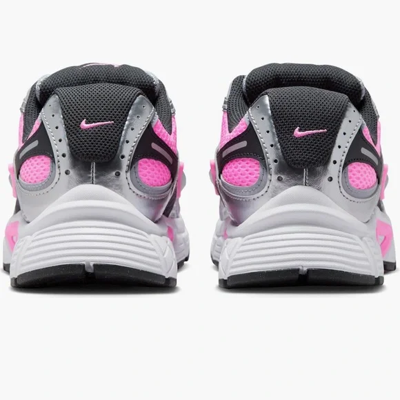 🖤🌺 NIKE V5 RUNNER HYPER PINK BLACK 🌺🖤 - Picture 3 of 3